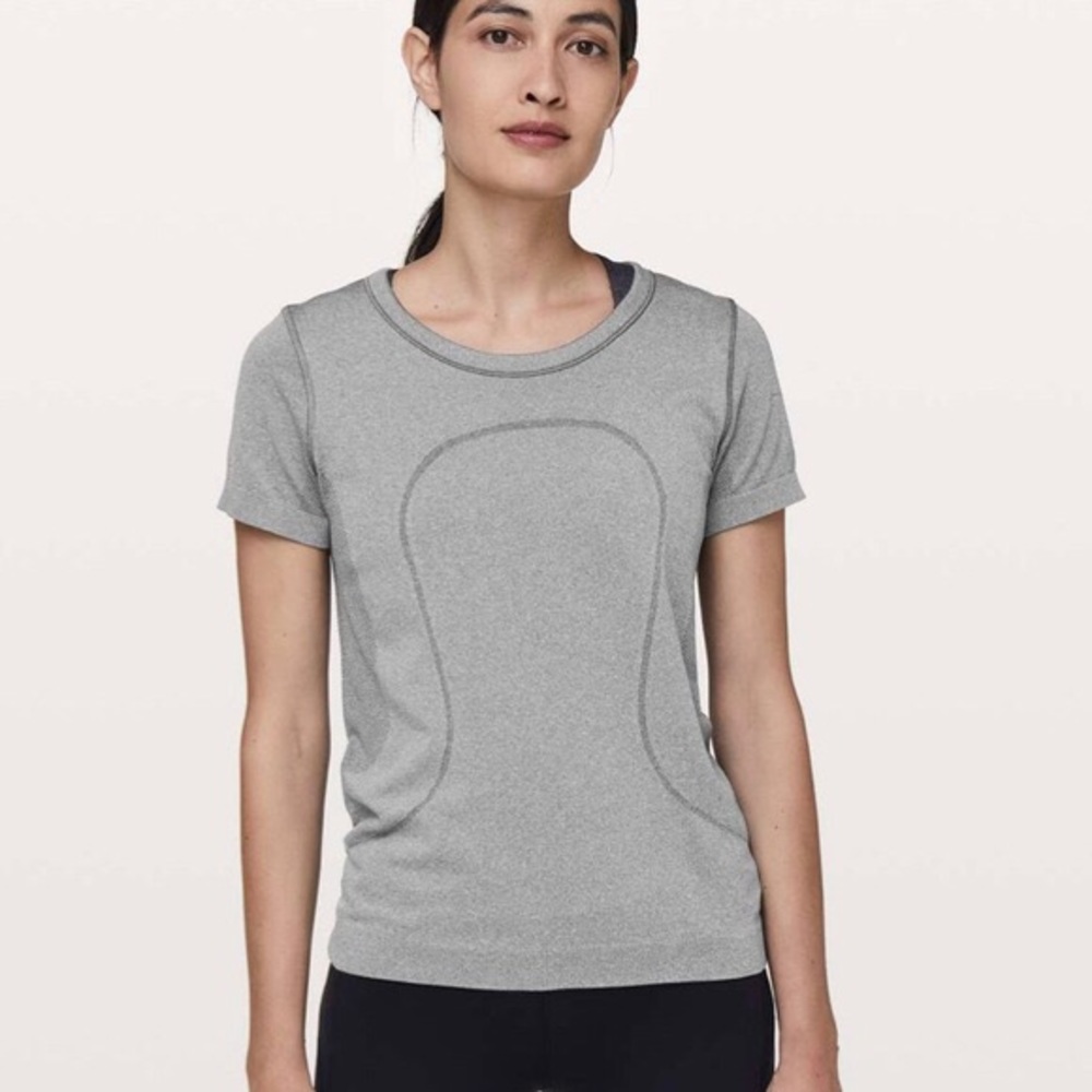 Grey lululemon swiftly top